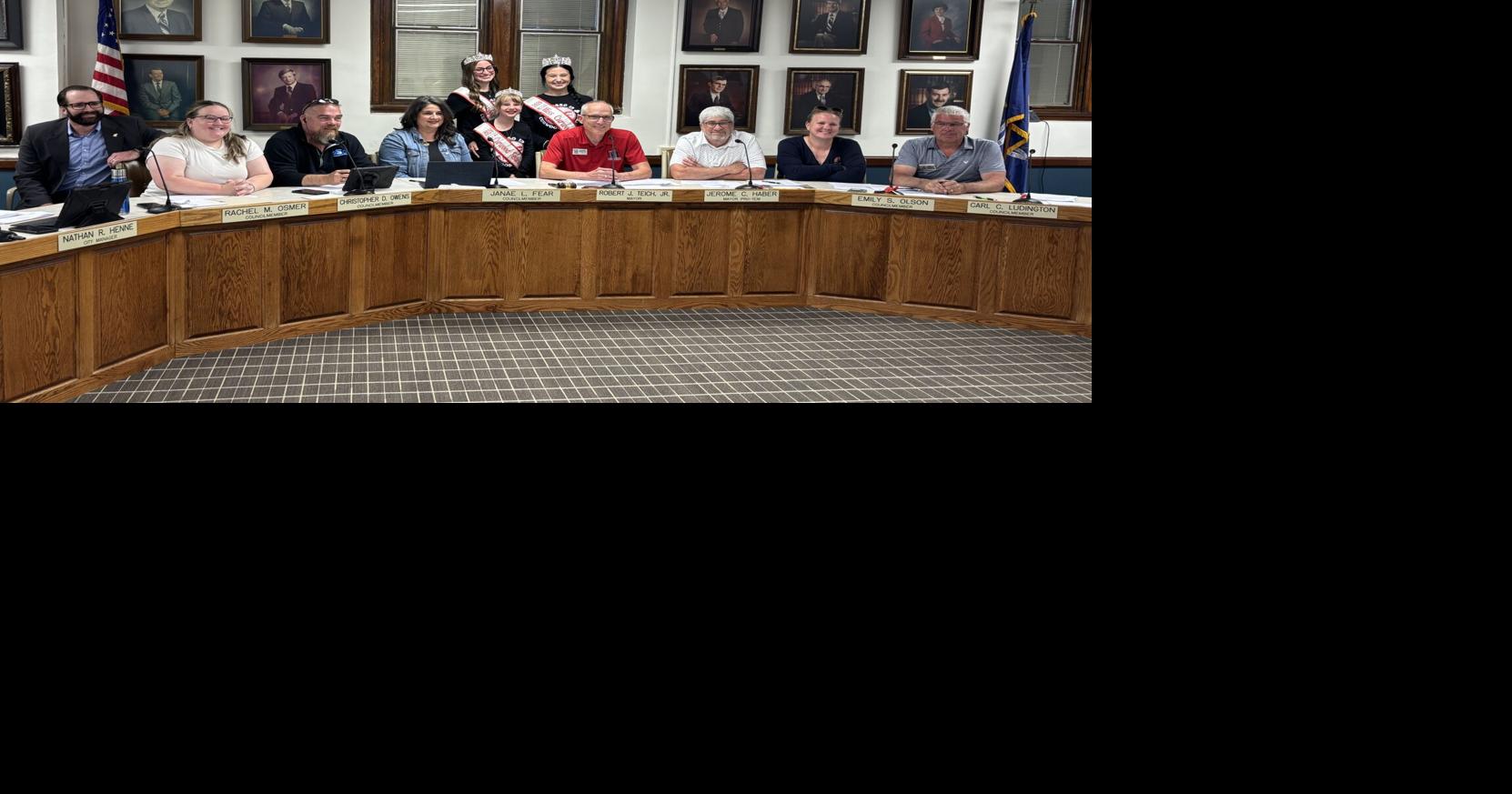 City manager provides updates on splash pad, Kona Villa water issue