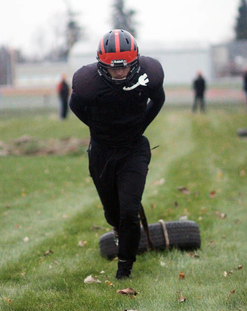FOOTBALL Morrice clashes with No. 1ranked Pickford in 8man title