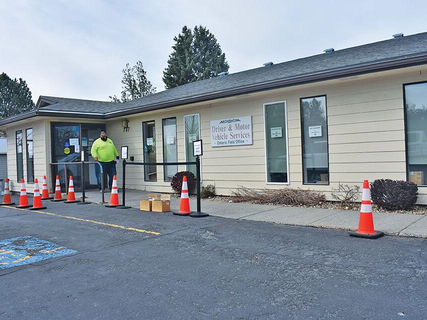 Traffic jam at the DMV - Vimarsana News