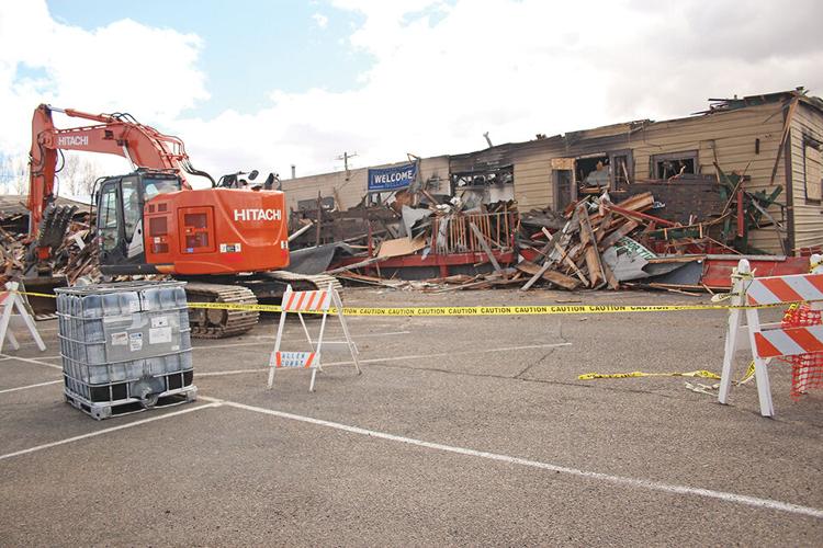 Bargain Center bids farewell to Ontario Business