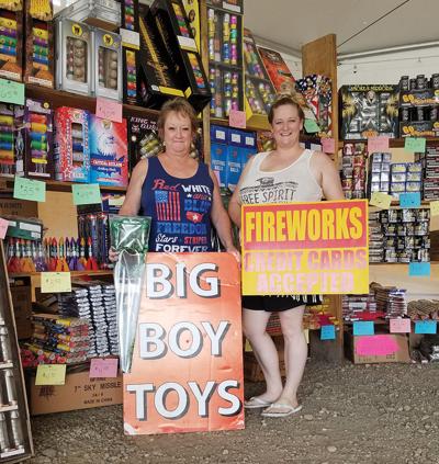 Fireworks booth owners plan donation