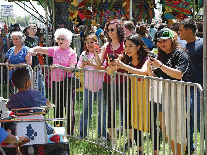 Growing a 98-year-old tradition: Unlocking the history of the annual Apple Blossom fest - Vimarsana News