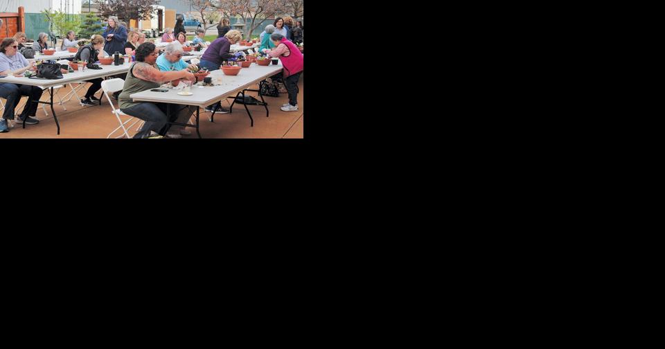 Spring Ladies Night draws about 50 for perennial planter workshop - Vimarsana News