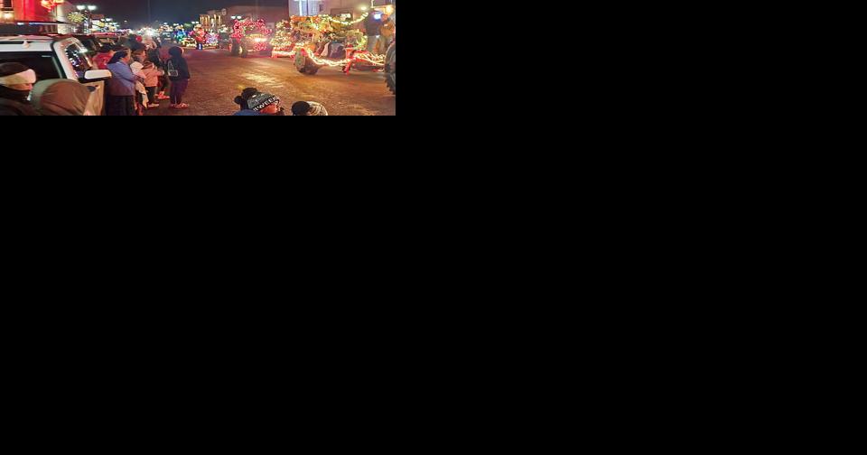 Kiwanians' 3rd annual Lighted Tractor Parade is Nov. 30 - Vimarsana News