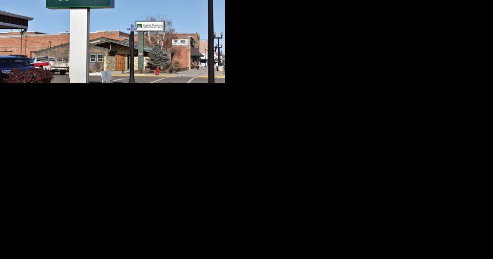 City Council sees the signs to review sign rules - Vimarsana News