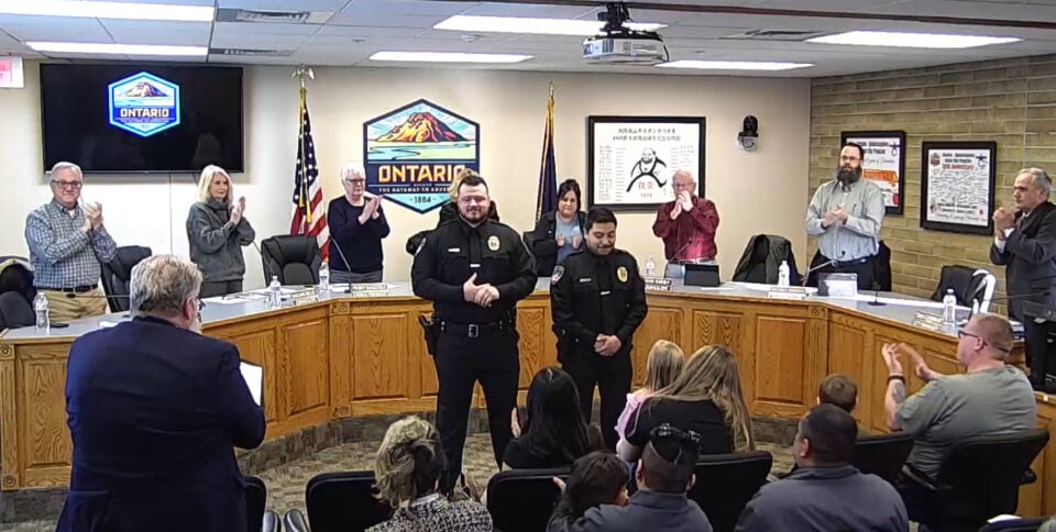 Page A1 | E-Edition | argusobserver.com