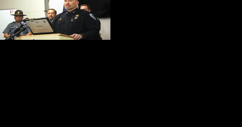 Officials provide details on fatal shooting of reserve officer - Vimarsana News