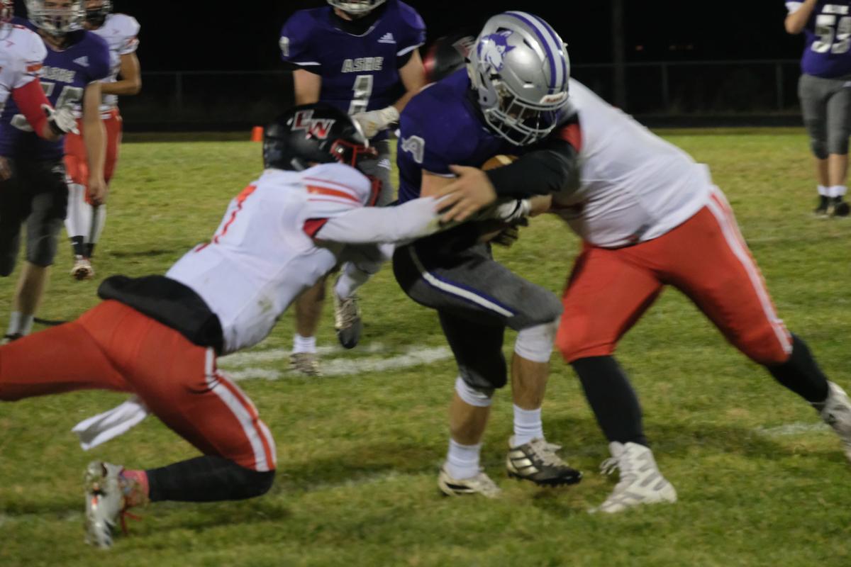Huskies Crumble To Cardinals Comeback Lose Sole Lead In