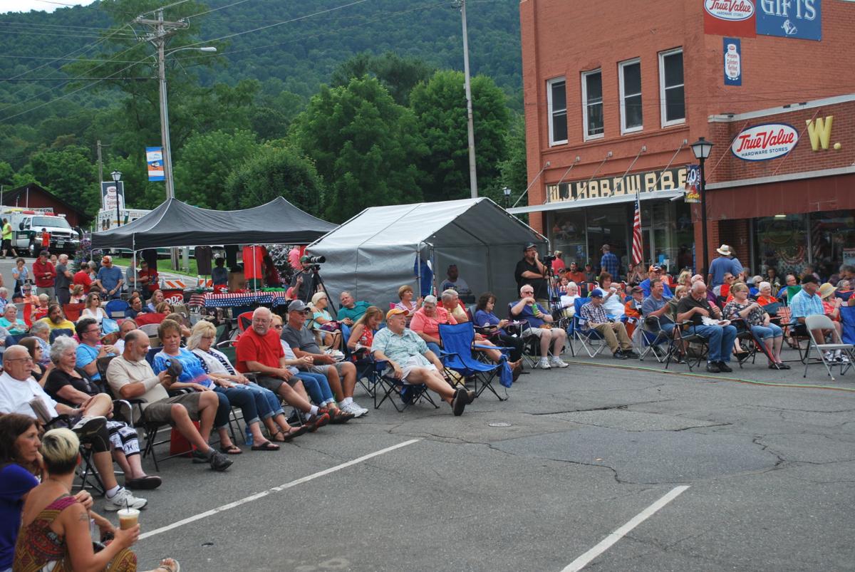 Christmas In July West Jefferson Nc 2022 Christmas in July kicks off in downtown West Jefferson Community Christmas In July West Jefferson Nc 2022 Christmas in July kicks off in downtown West Jefferson Community