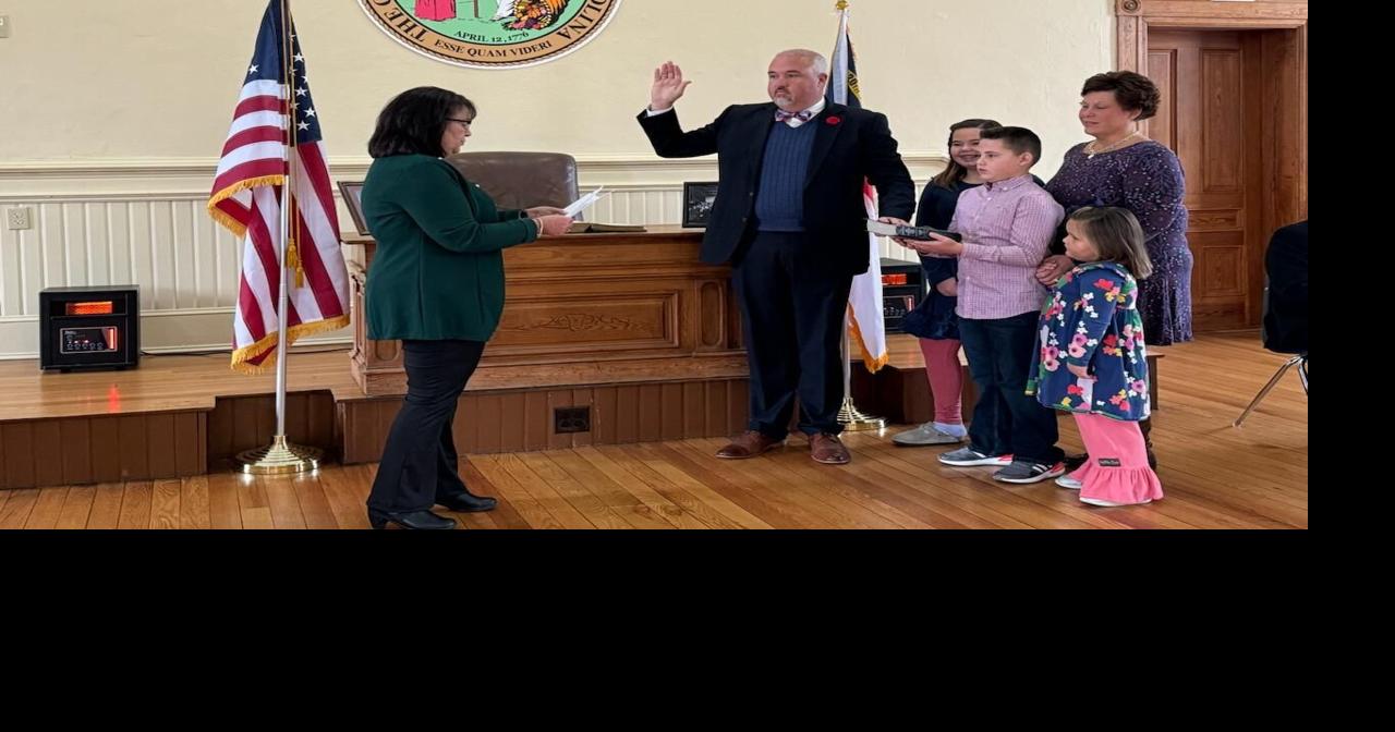 New school board members sworn in on Dec. 2 | News | ashepostandtimes.com