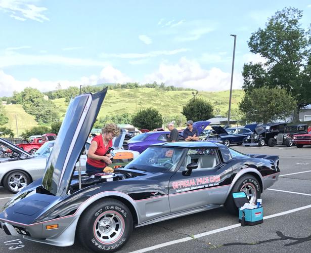 Heritage Iron Club Hosts 17th Annual Car Show | | ashepostandtimes.com