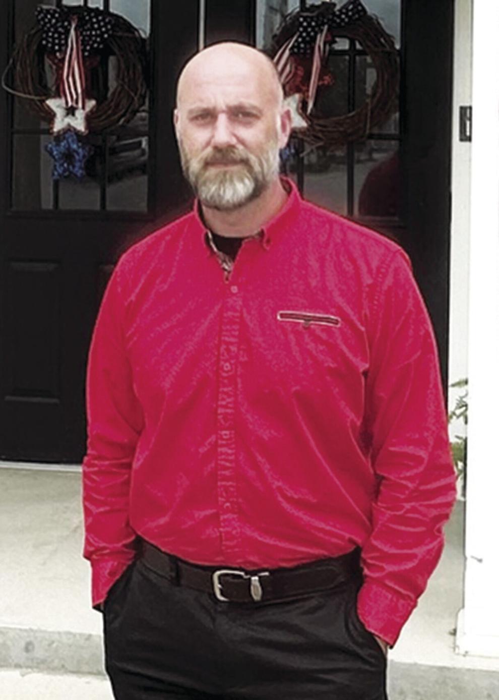 Wall takes helm at Crossett Area Chamber of Commerce News