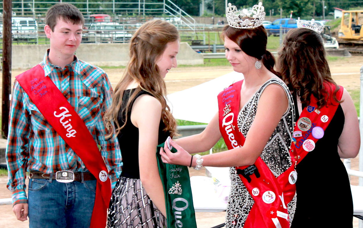 Athens County Fair Queen hopeful for statewide crown News