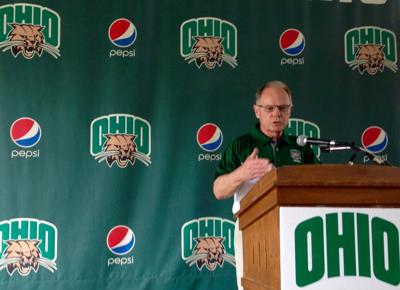 Ohio University Head Football Coach Frank Solich S Weekly Press