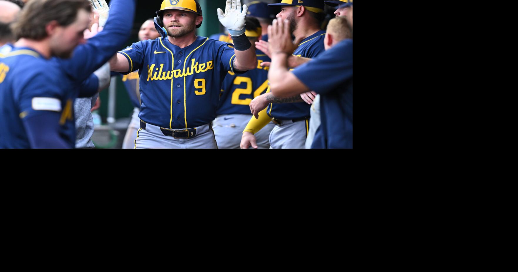 Brewers beat the Reds 6-5 to complete a 3-game sweep