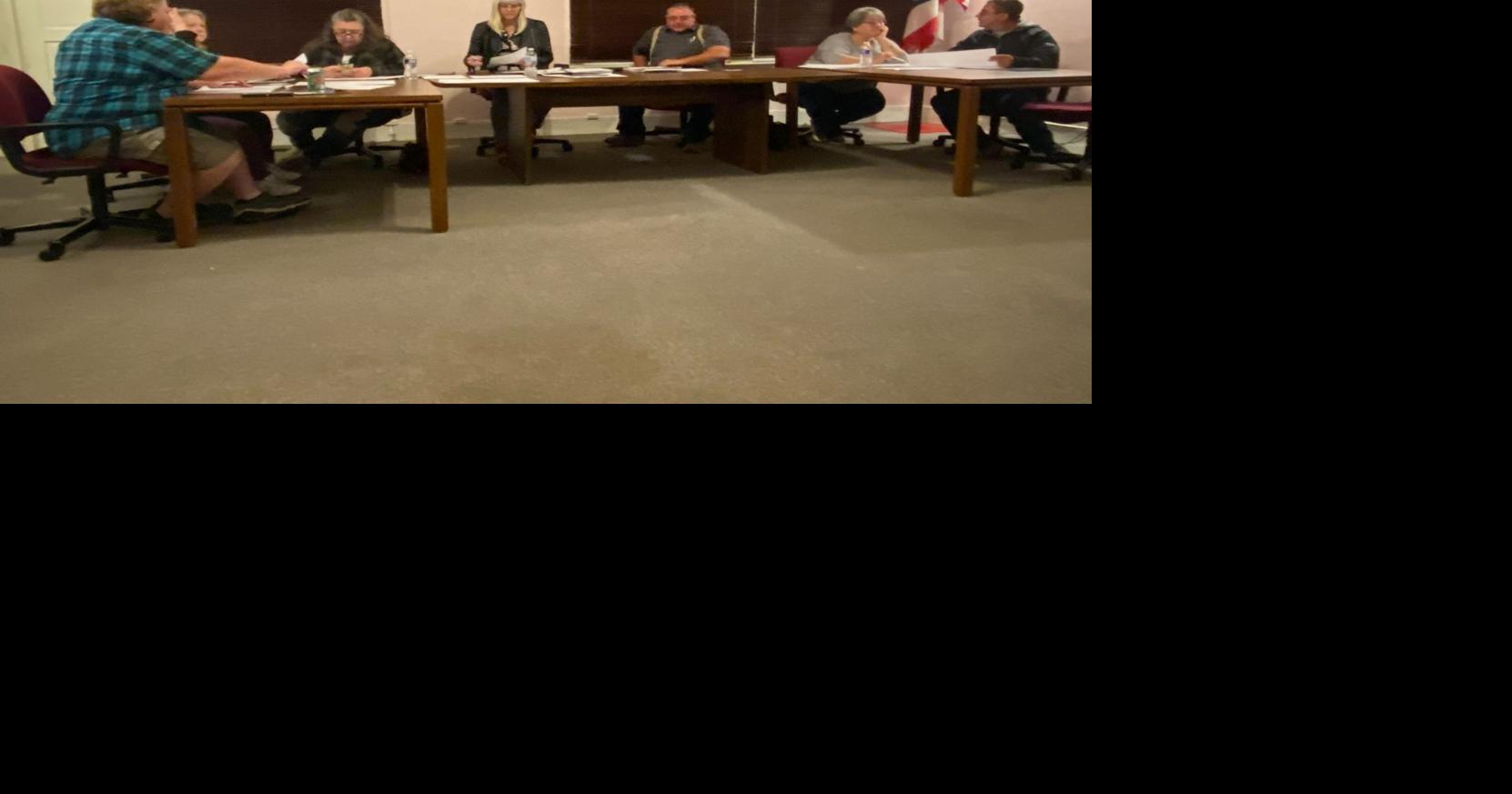 Former Coolville police chief goes to bat with council at tense meeting