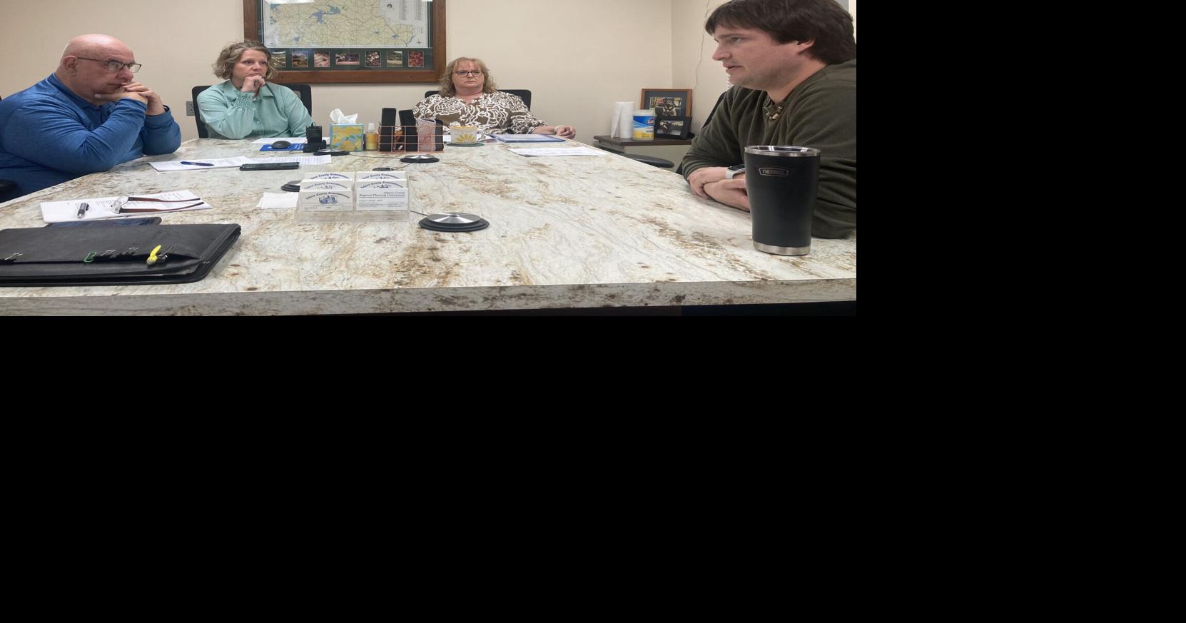 Athens County Commission: Commissioners discuss need for legal staff at Athens County DJFS