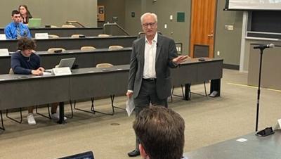 OU President speaks to Student Senate about presidential search process