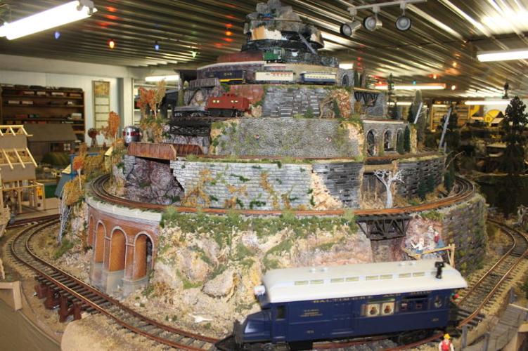 Fossil Rock Raiders Model Train Barn News