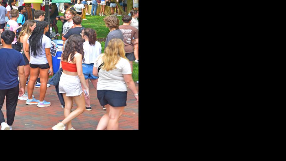 Ohio University firstyear students gather for Involvement Fair News