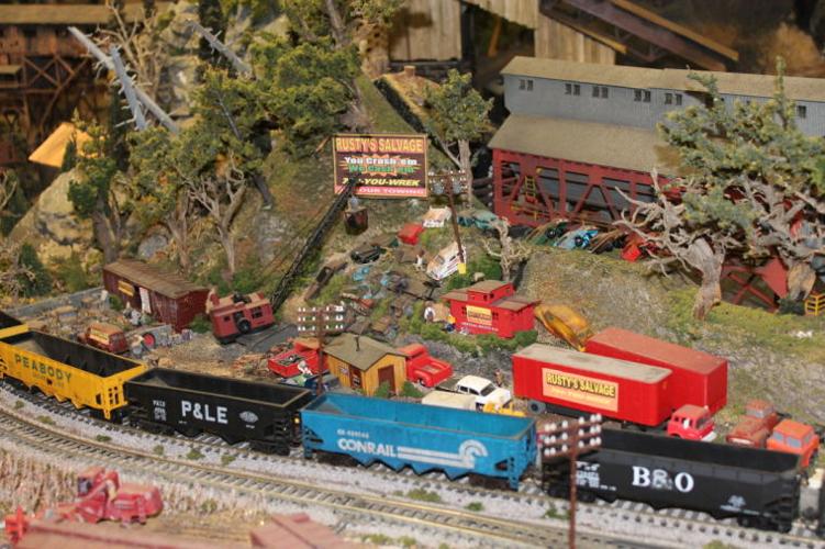 Fossil Rock Raiders Model Train Barn News