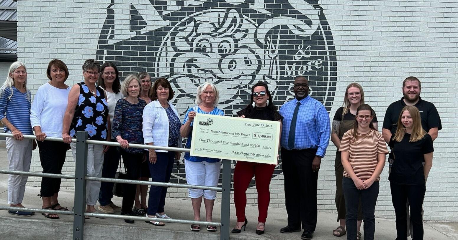 P.E.O. Chapter DD Presents Donation to Peanut Butter & Jelly Project - Vimarsana News