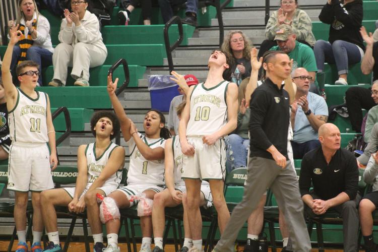 Sharpshooting Bulldogs blast Golden Rockets in return home | Local ...
