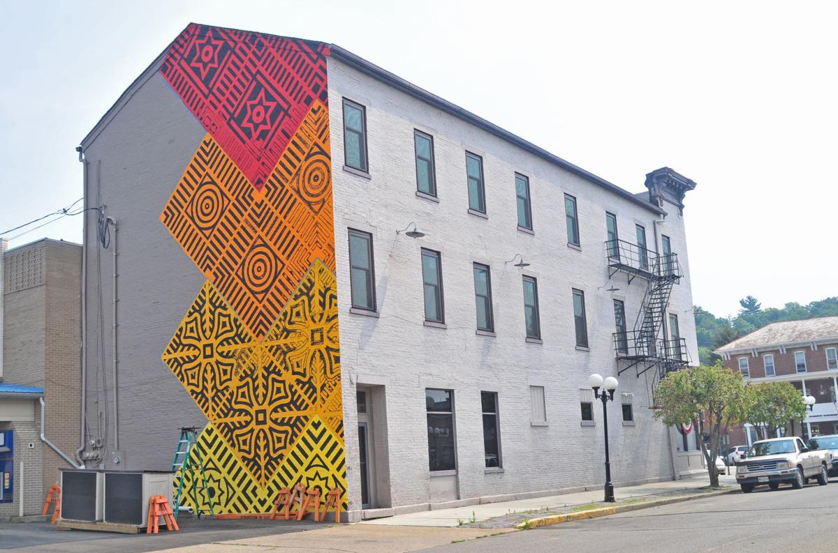 New mural depicts Nelsonville's brick history News