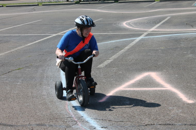 Adult tricycle race News