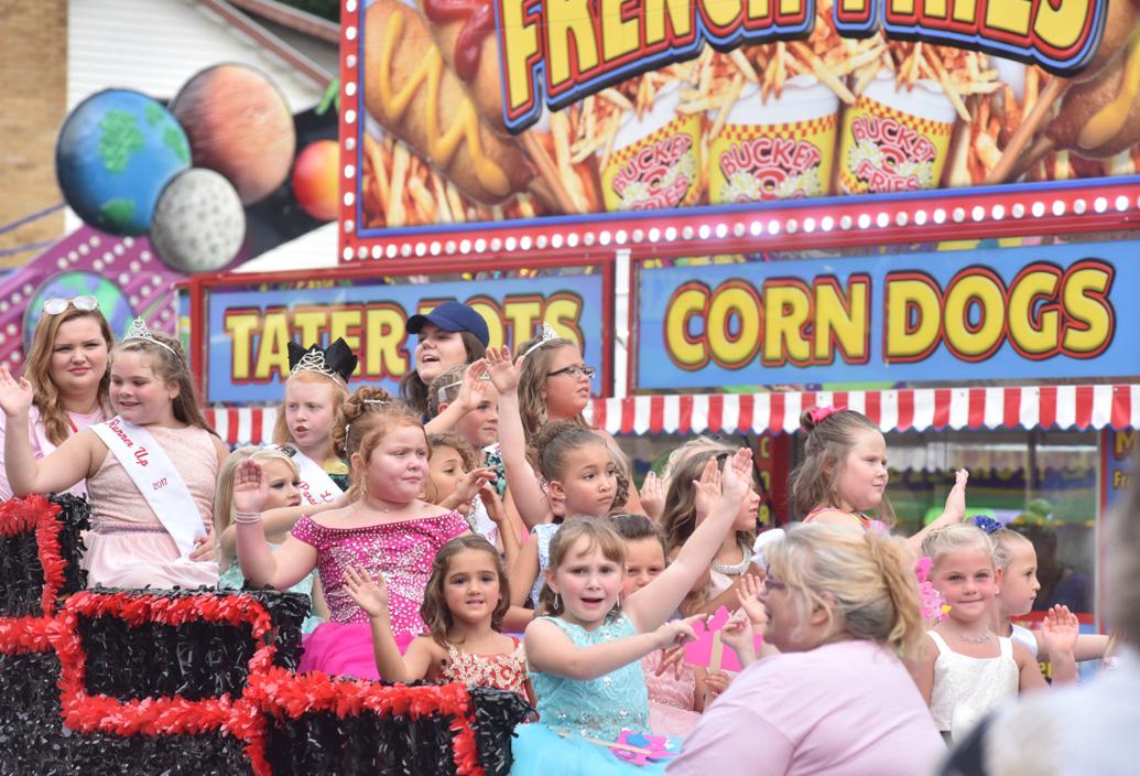 Vendors reflect on canceled events as Parade of the Hills adds to the