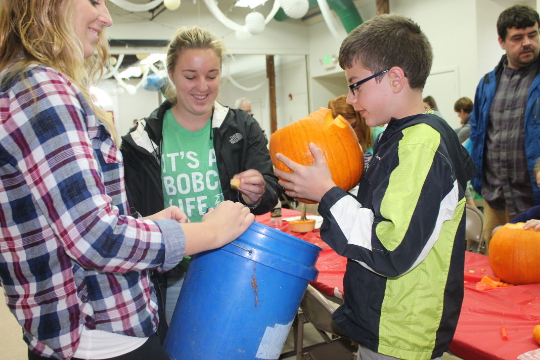 Pumpkins abound at Dairy Barn Arts Center News