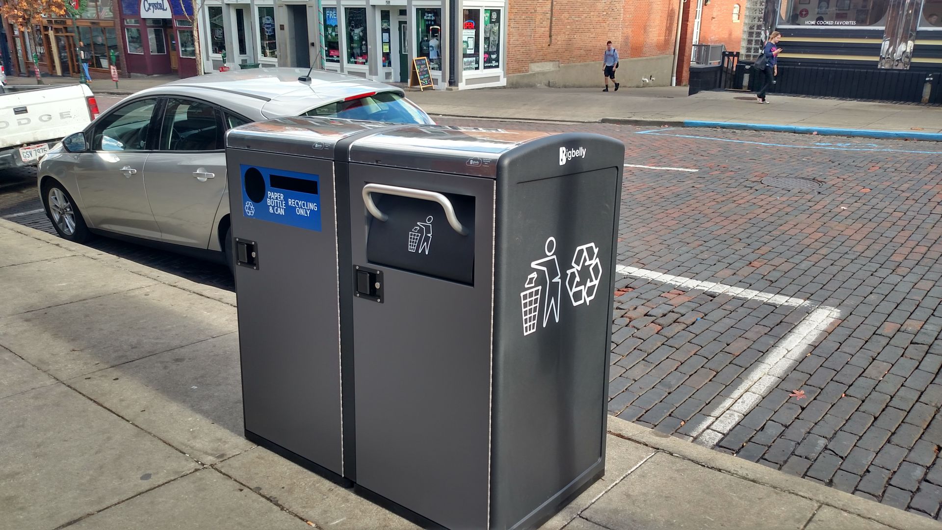 cities with smart trash cans