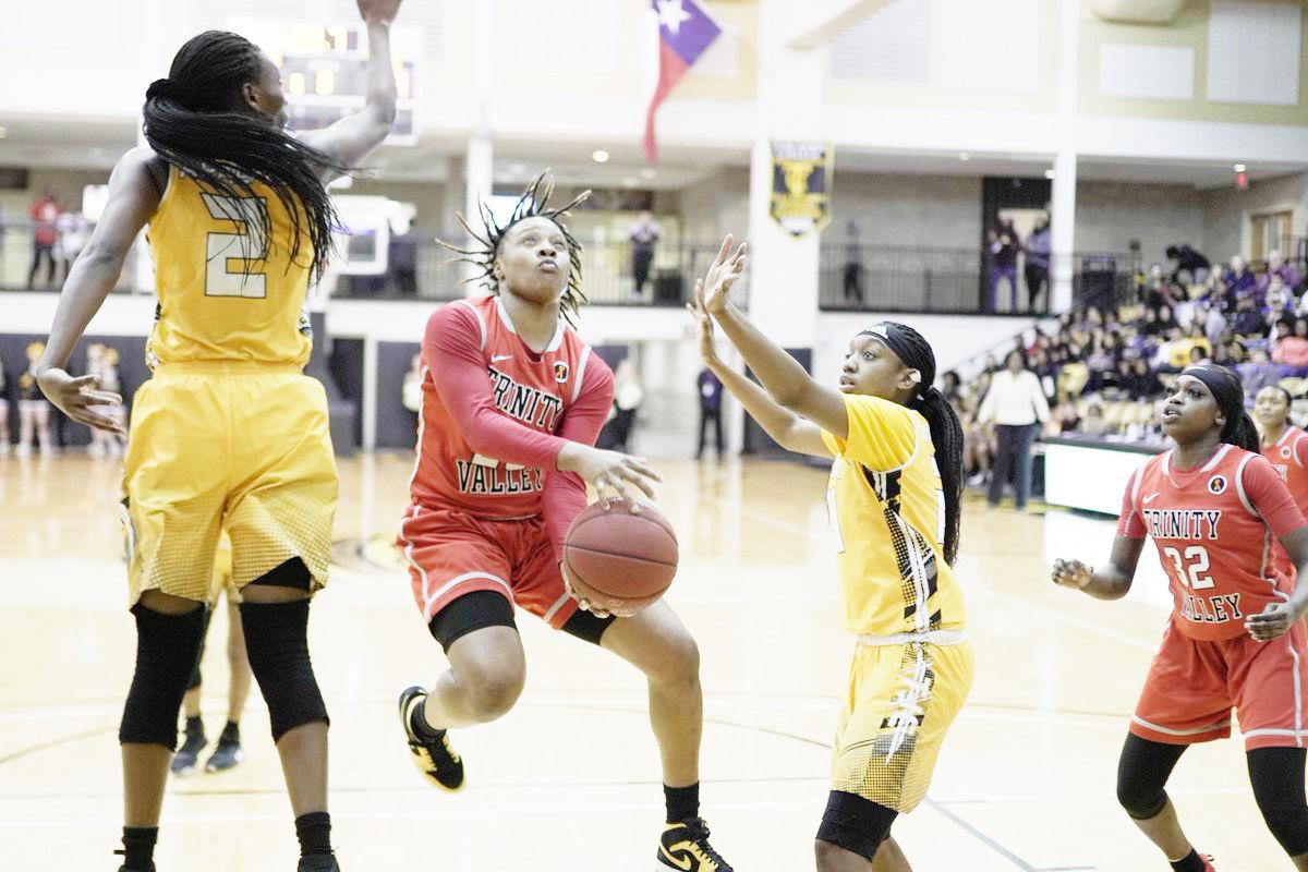 No 4 Lady Cards Rally Past No 5 Tyler 74 70 Cardinals Fall At
