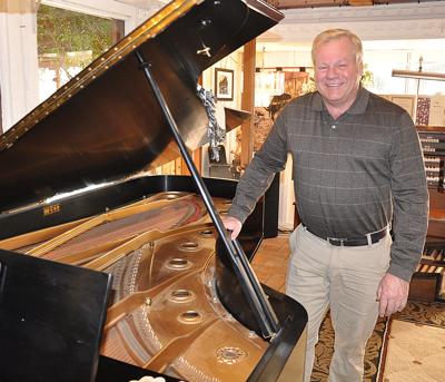 Railsback tries new tune | News | athensreview.com