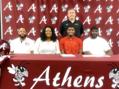 Kenshawn Barron Signs With Trinity Valley Sports Athensreview Com