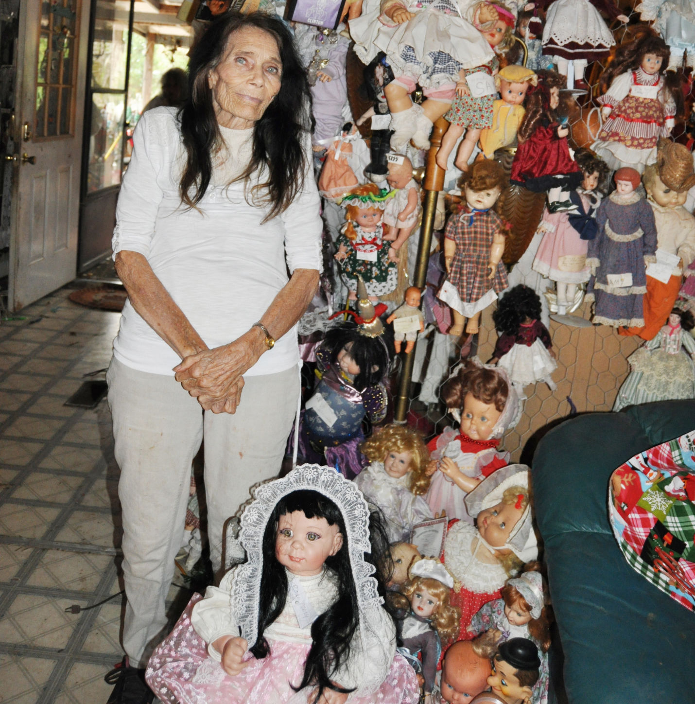 2000 dolls