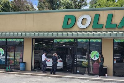 8-9-22 Dollar Tree accident.jpg