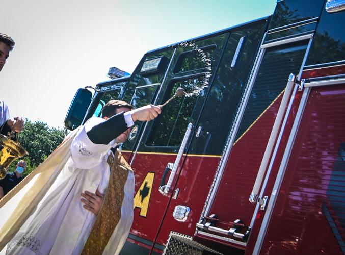 Athens dedicates new fire engine | News | athensreview.com