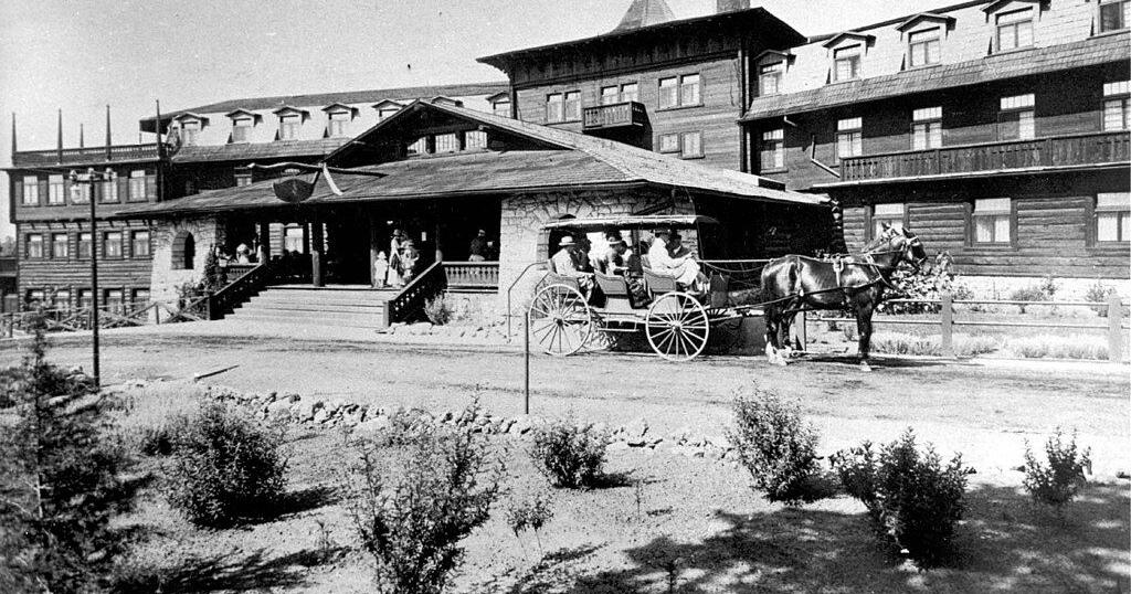 Images of America’s Historic National Park Lodges
