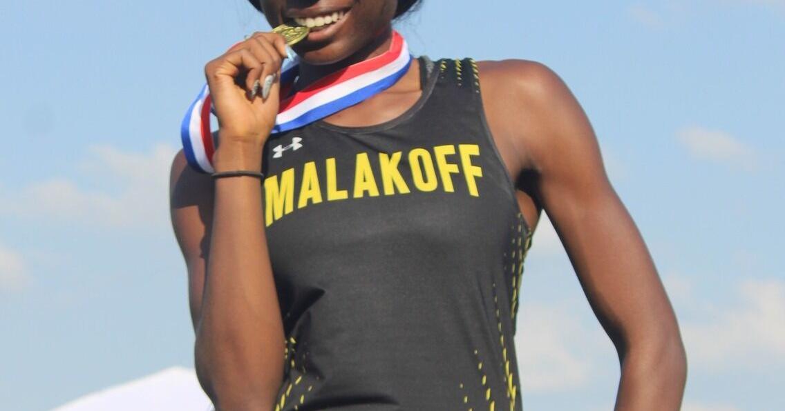 Malakoff's Dowell hurdles to Bronze
