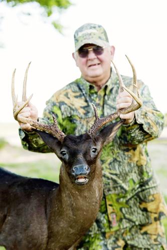 Man gets big surprise when his trophy 18-point buck turns out to not be a  buck at all 