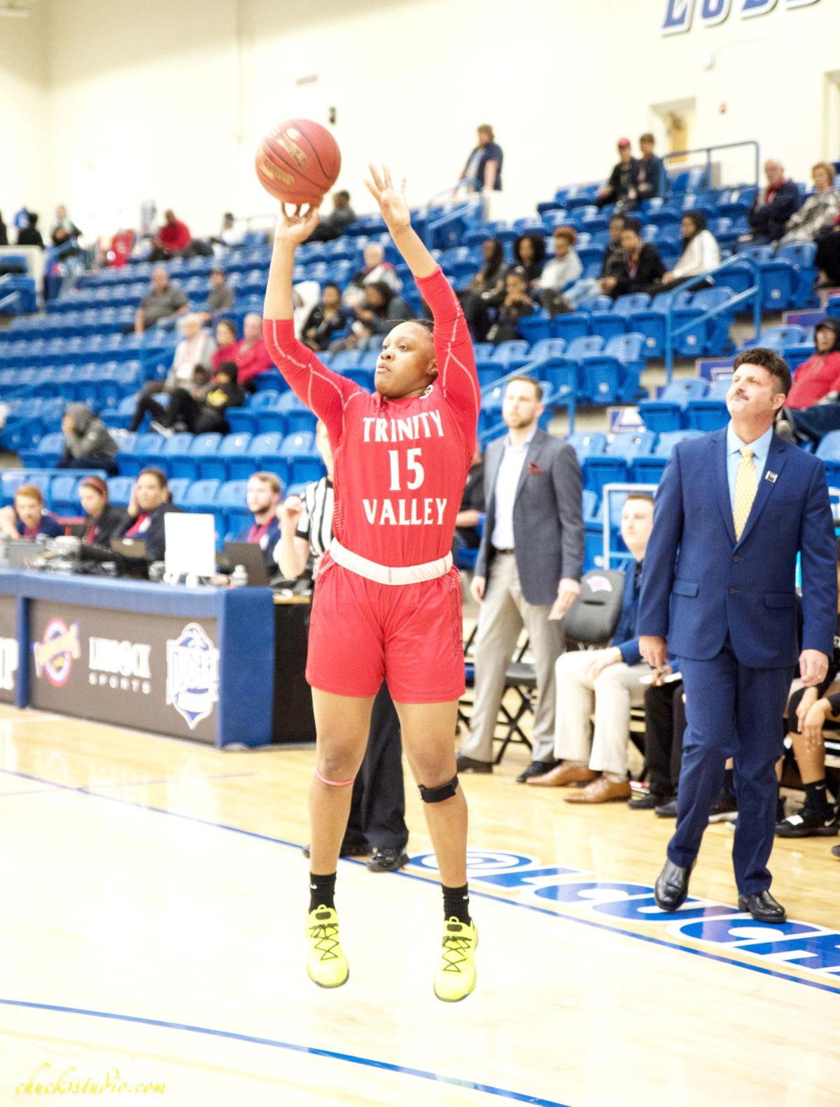 Lady Cardinals Advance To Final Four Defeat Raiders 61 49