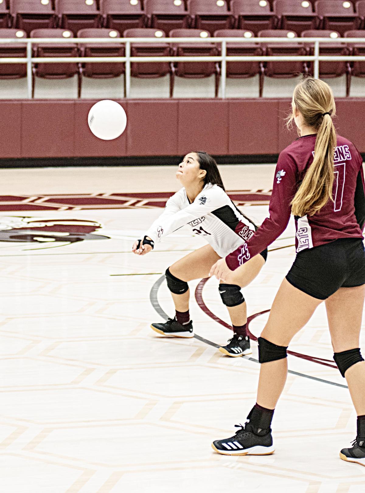Athens volleyball versus Wills Point and Mabank Sports