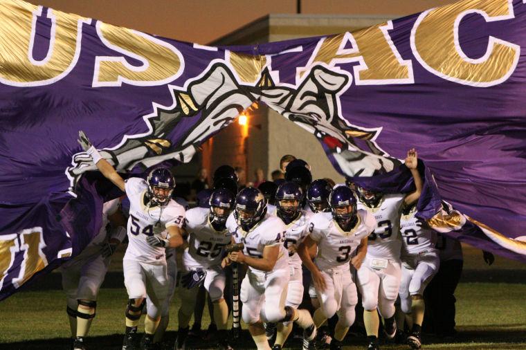 HIGH SCHOOL FOOTBALL Eustace tops Palmer, 267 Sports