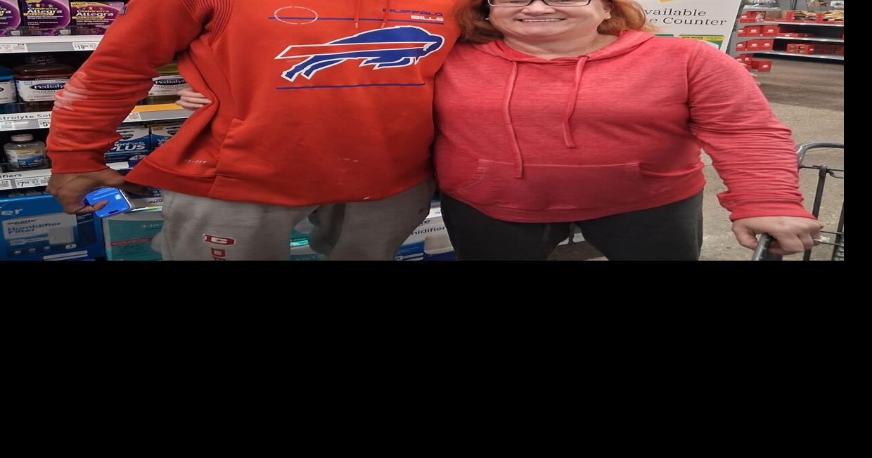 Athens woman meets NFL’s Trayvon Fuller