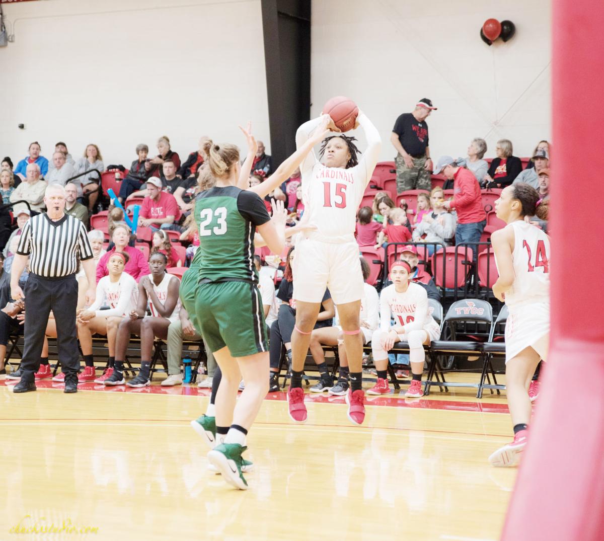 No 2 Lady Cards Lasso Fillies No 20 Cardinals Down Rangers