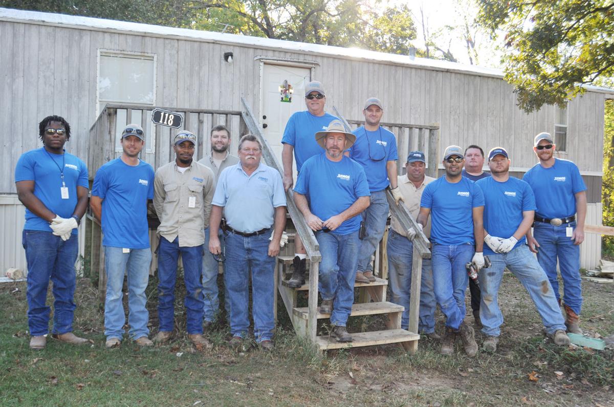 Atmos Energy Volunteers Giving Back To Their Community Local News 