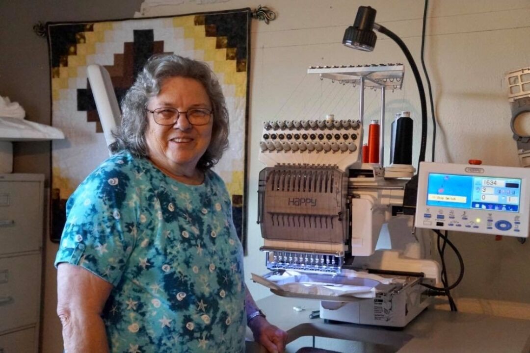 Athens woman donates 500th quilt News