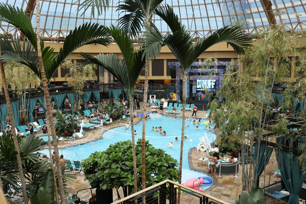 Daylife pool party at "The Pool" Harrah's AC