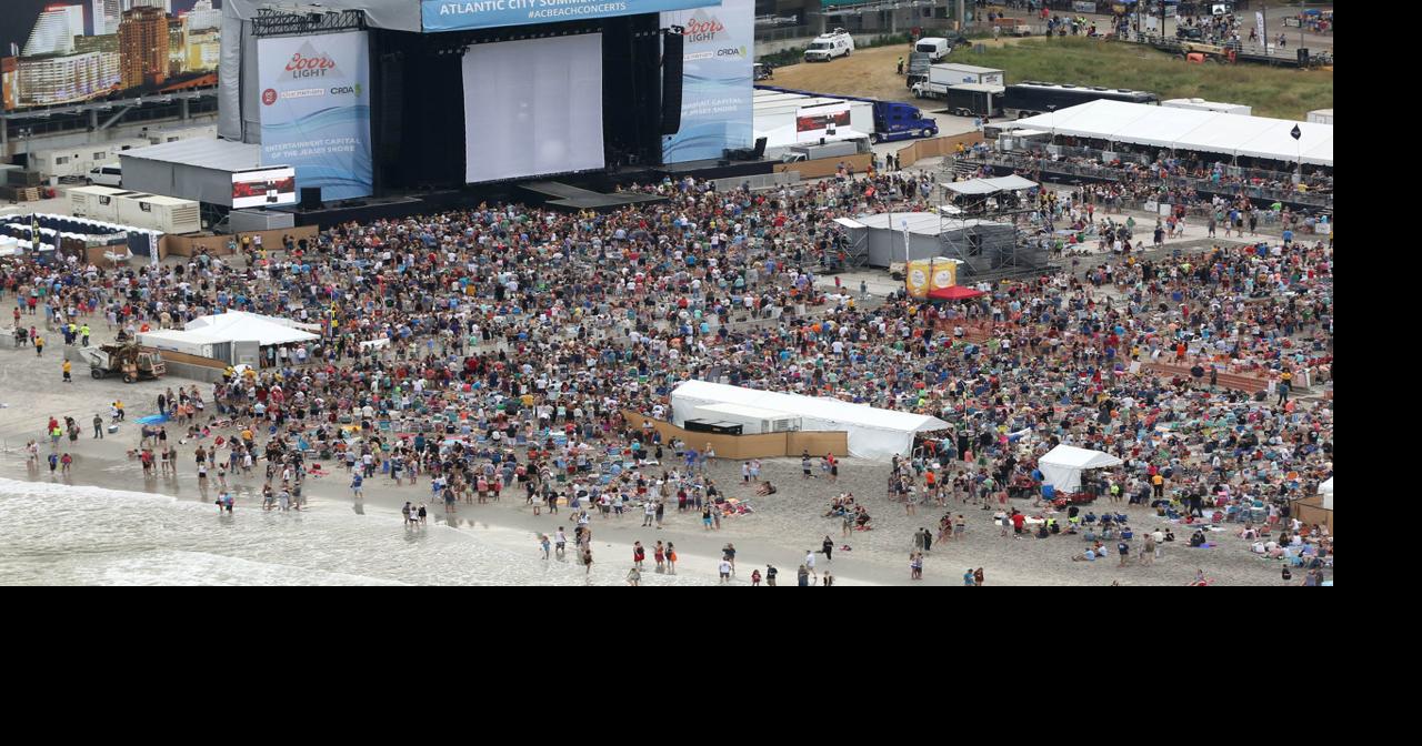 Pink to play Atlantic City beach concert this summer